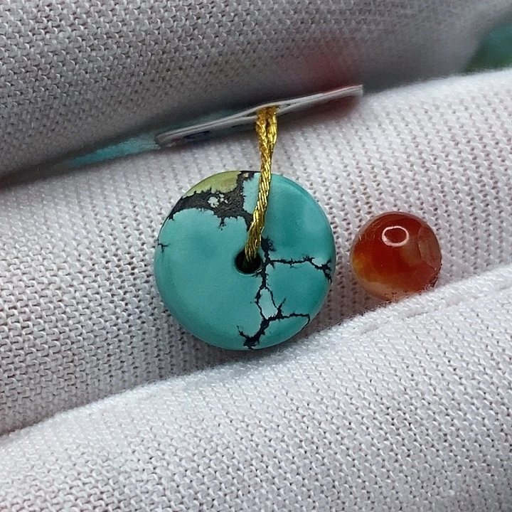 南红玛瑙未镶嵌珠宝奇石