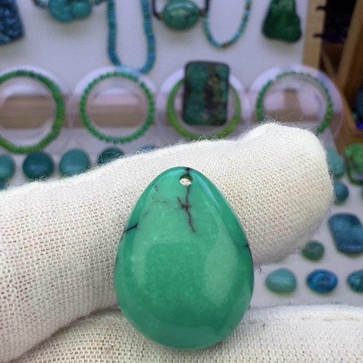 菜籽绿水滴珠吊坠15.2mm兰