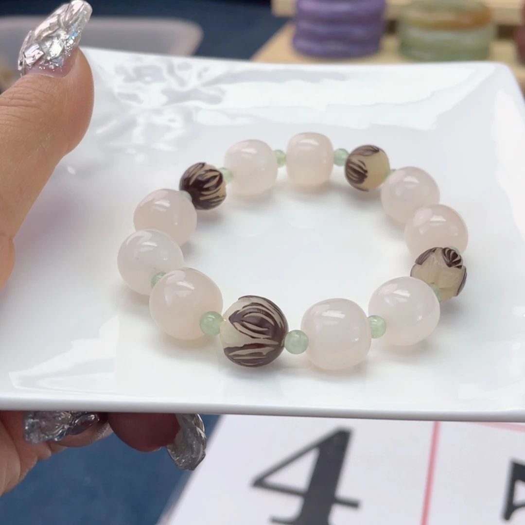 石英质玉未镶嵌手镯