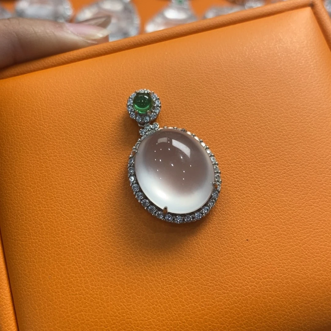 石英质玉吊坠(赠链)银S925镶嵌