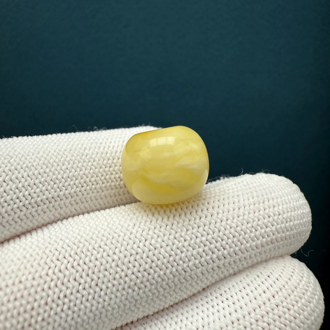 B9628天然原矿蜜蜡微瑕老型 14.7*12mm 支持复检 假一罚十