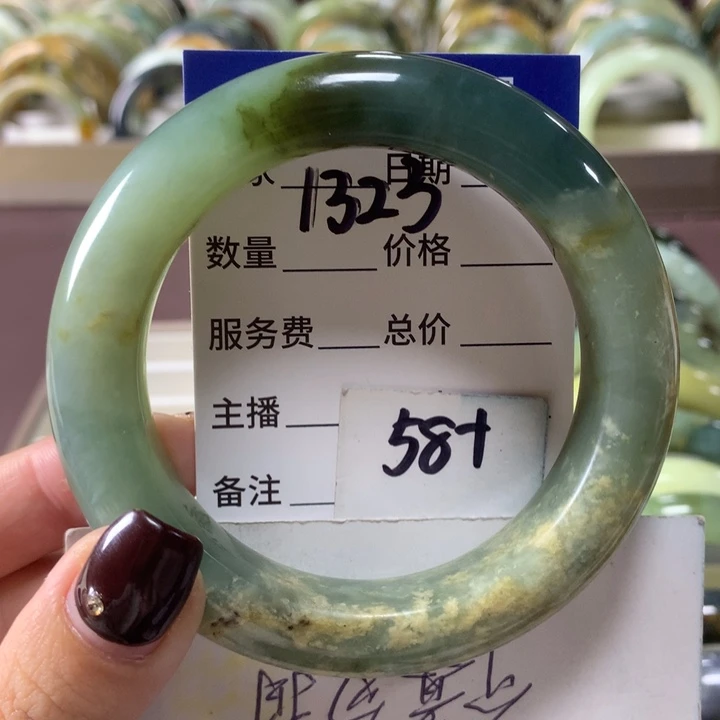 蛇纹石玉未镶嵌手镯1323