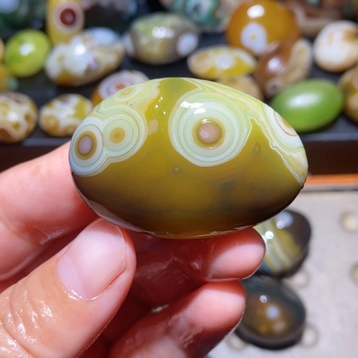 未镶嵌玛瑙/玉髓珠宝半成品65