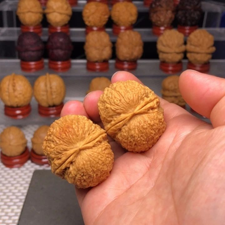 文玩核桃把件10麒麟元宝