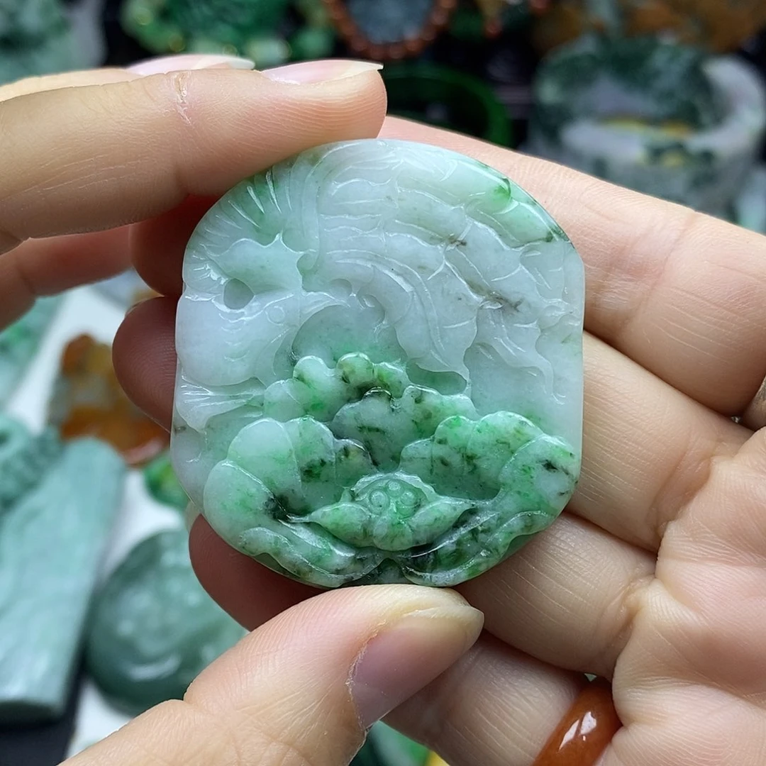 颈饰未镶嵌翡翠牌子