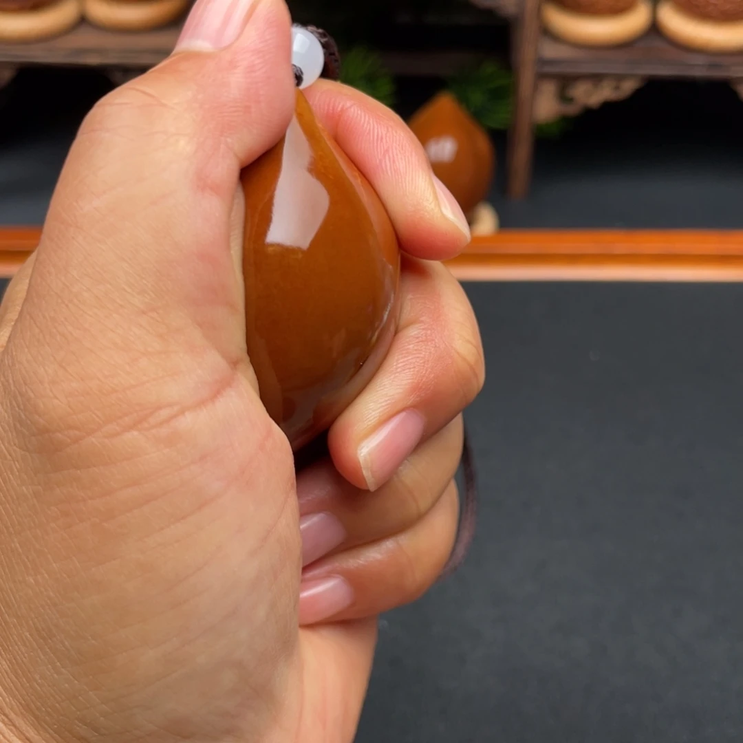 橄榄核吊坠鲍鱼37穿配