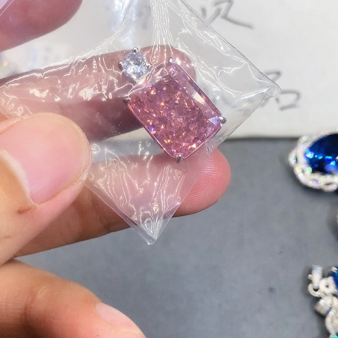 合金石英质玉戒指