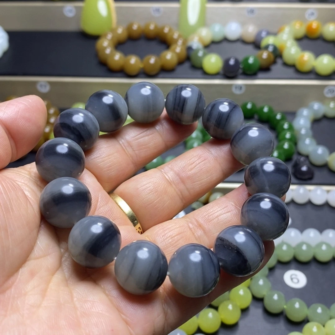 和田玉手串未镶嵌