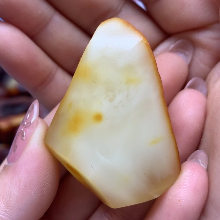 未镶嵌定制琥珀蜜蜡工坊原石定制