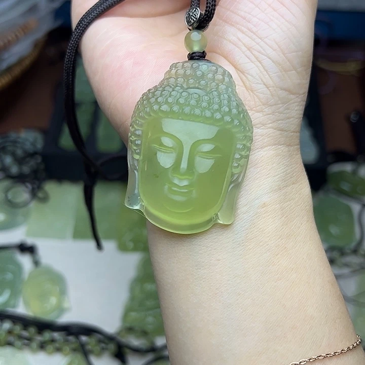 岫玉合金颈饰吊坠