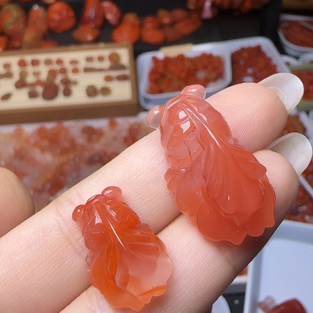 南红玛瑙未镶嵌颈饰