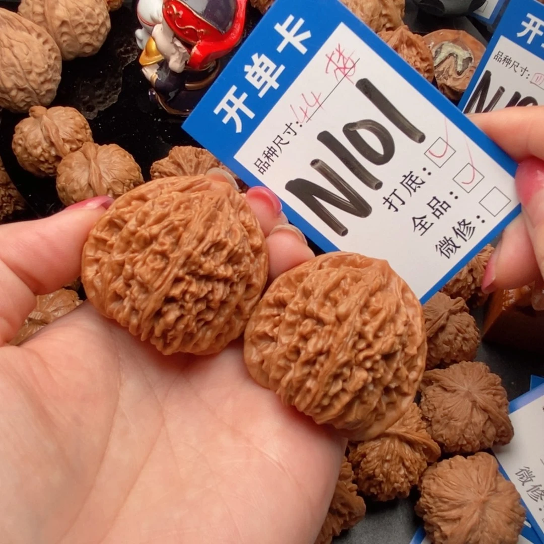 吊坠桃核核桃四座楼狮子头