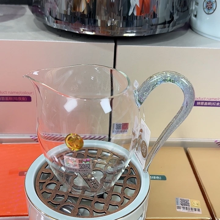 哼***儿手工艺品玻璃禾器茶器现货现发