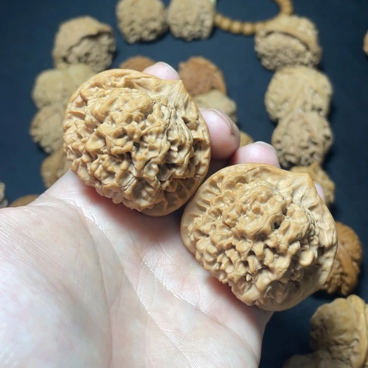 方***糖文玩核桃把件夹板官帽47mm尖有修