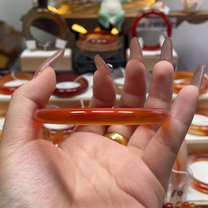 玛瑙/玉髓未镶嵌手镯