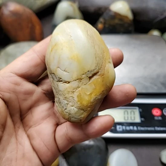 和田玉（糖玉）未镶嵌挂件