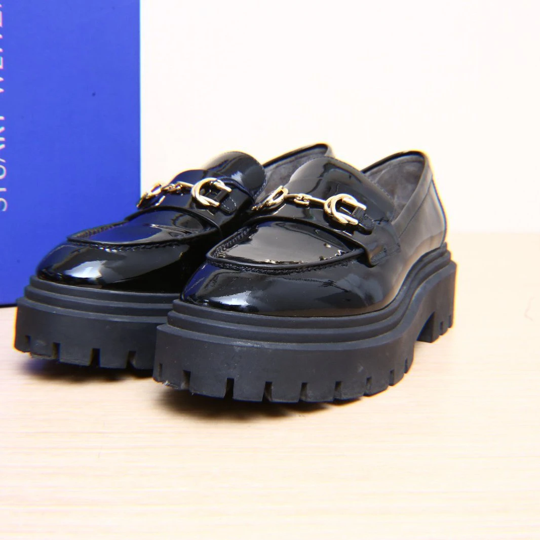 95新 StuartWeitzman  黑色 漆皮 SW 松糕乐福鞋P205335032