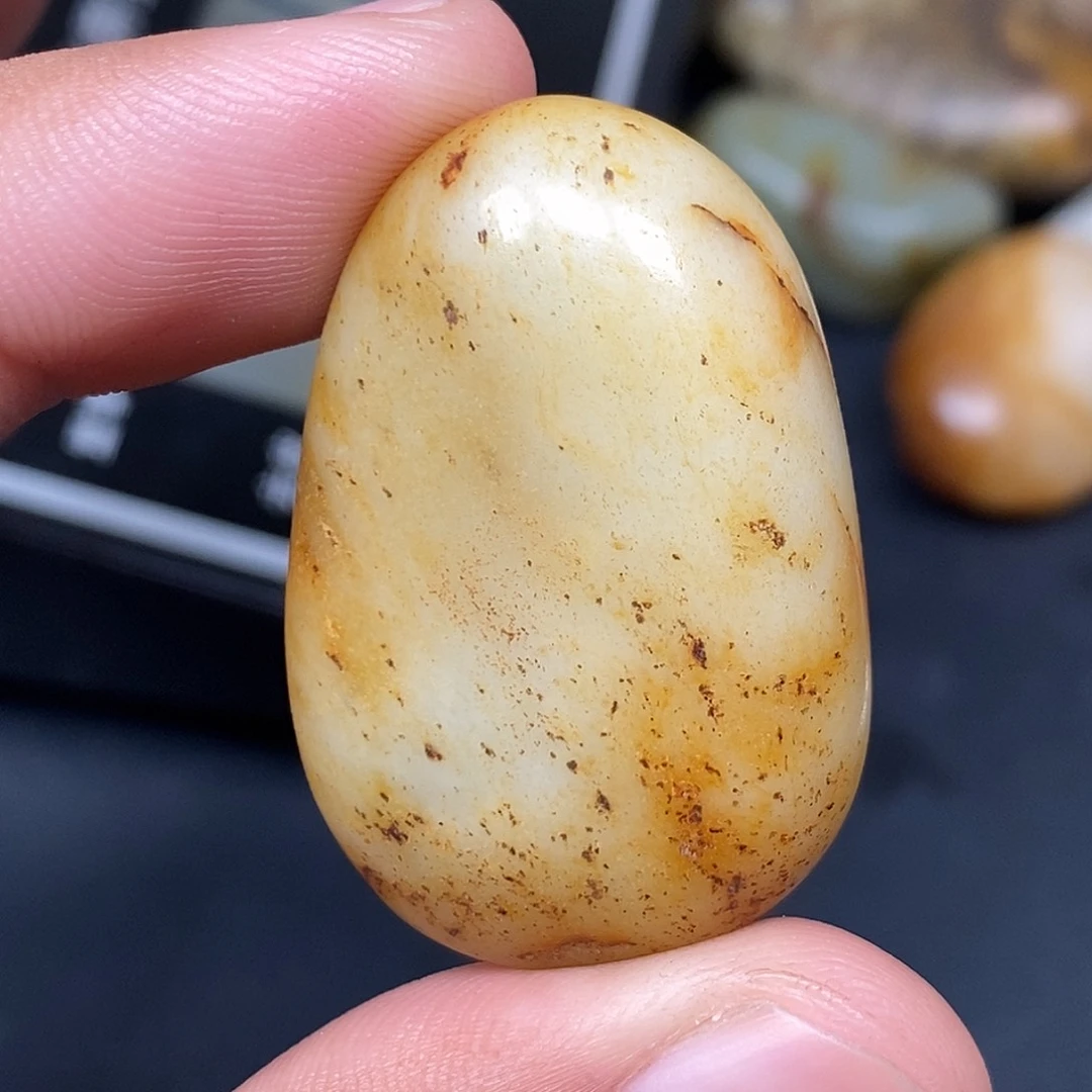 和田玉（糖玉）未镶嵌挂件