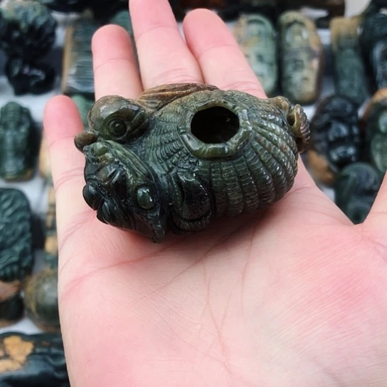 岫岩河磨玉（透闪石质玉）未镶嵌把件