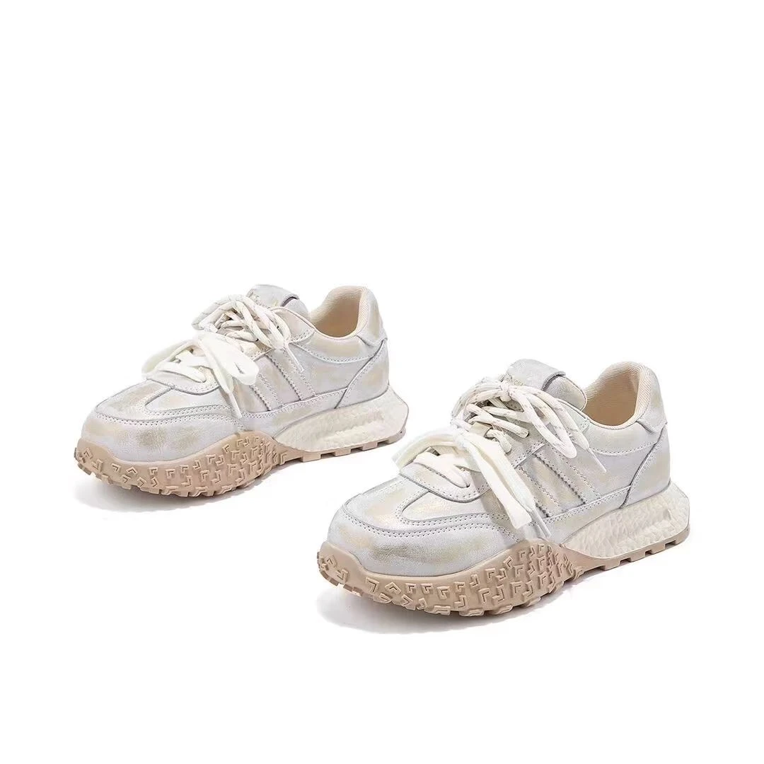 2025春季女鞋阿甘鞋舒适运动休闲透气潮鞋网红跑步鞋25136