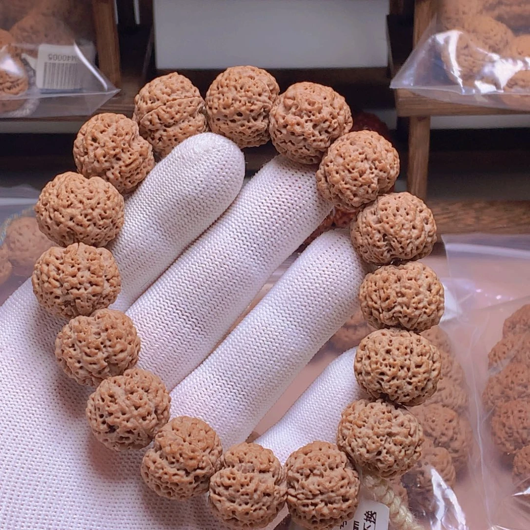 金刚菩提手串落***悄20尺安娜峰王毕业