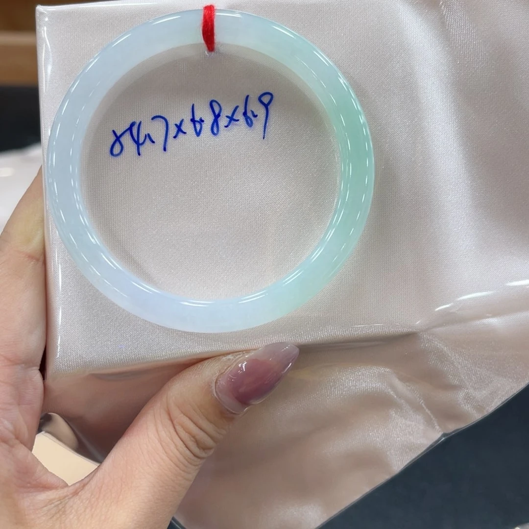 未镶嵌手镯翡翠翡翠