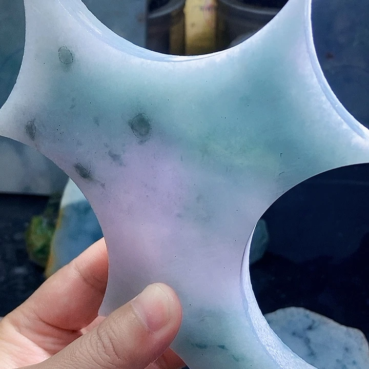 翡翠未镶嵌颈饰毛料39