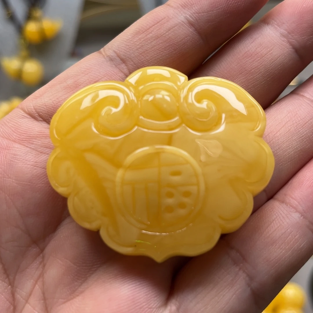 琥珀颈饰未镶嵌吊坠