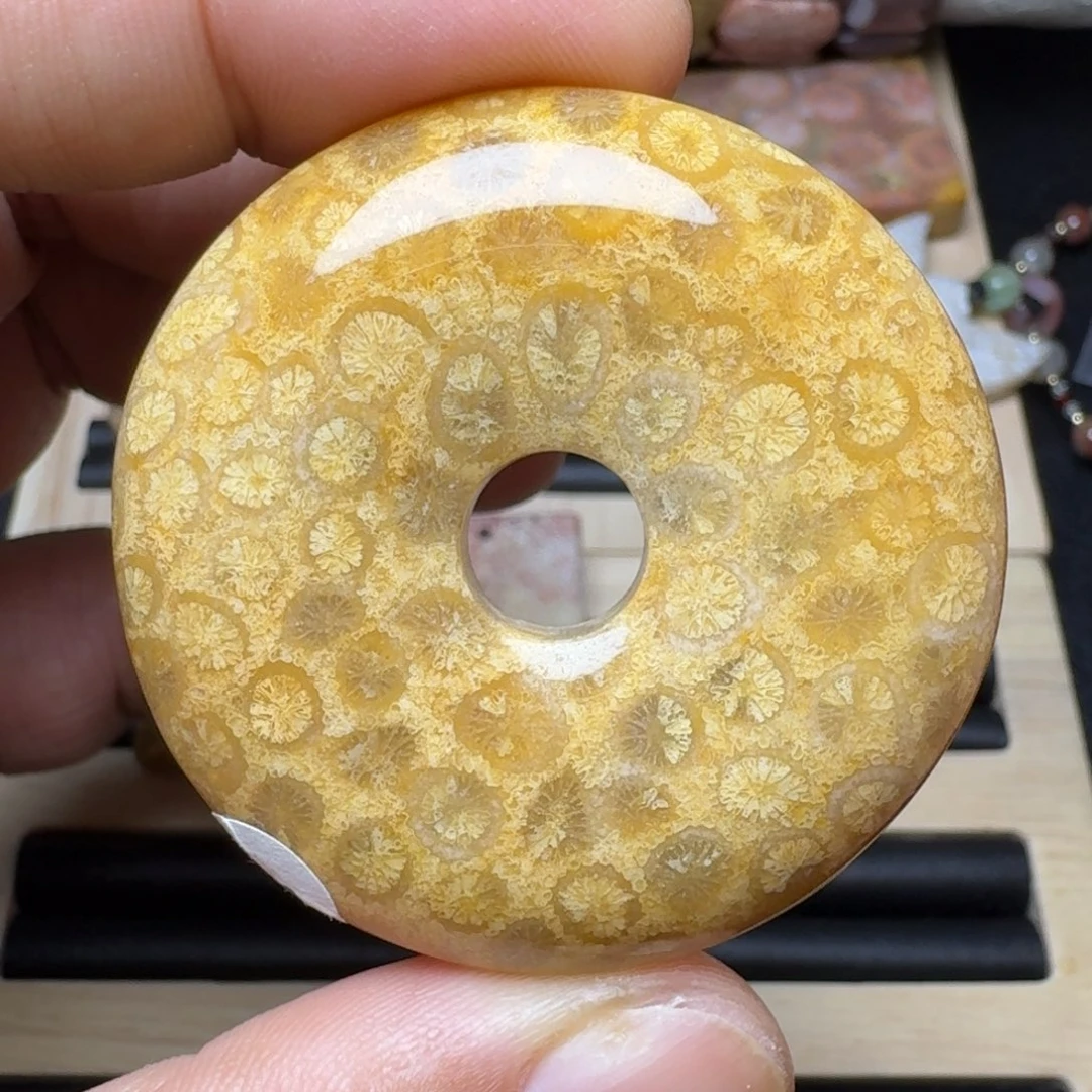 未镶嵌纯天然色有机玉石保真色硅化玉