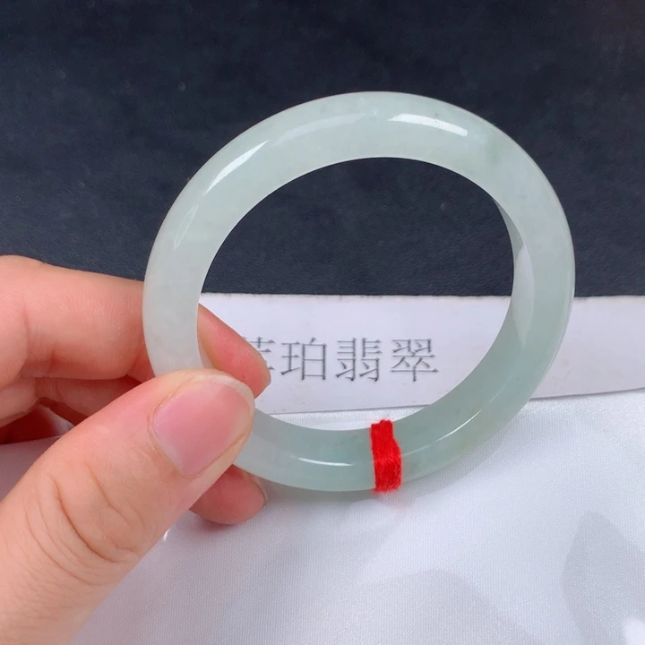 未镶嵌手镯翡翠葡萄肉色