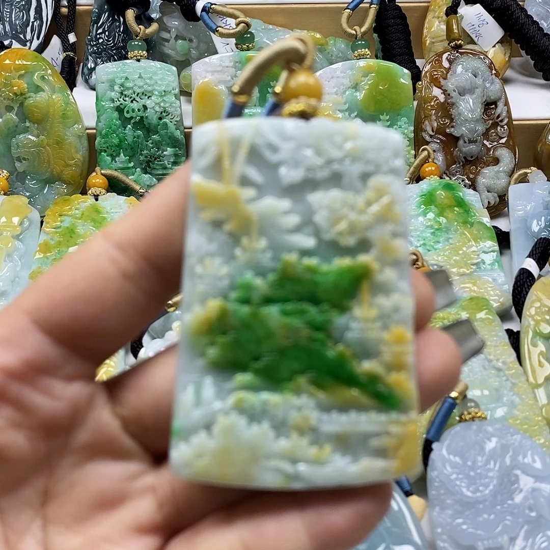 翡翠未镶嵌颈饰天然a货翡翠