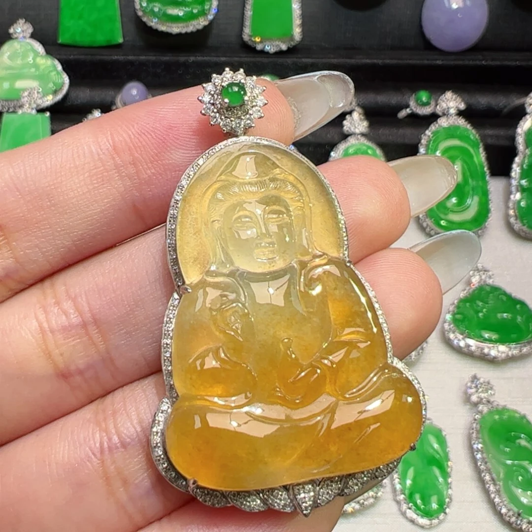 颈饰18K金镶嵌翡翠