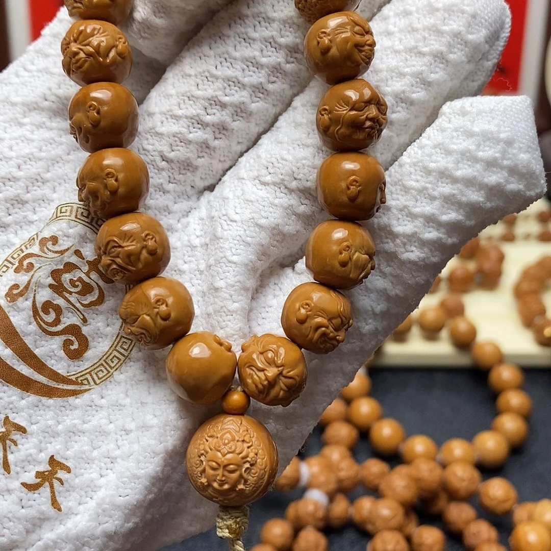 猴头核桃手串1.3十八罗汉拜观音