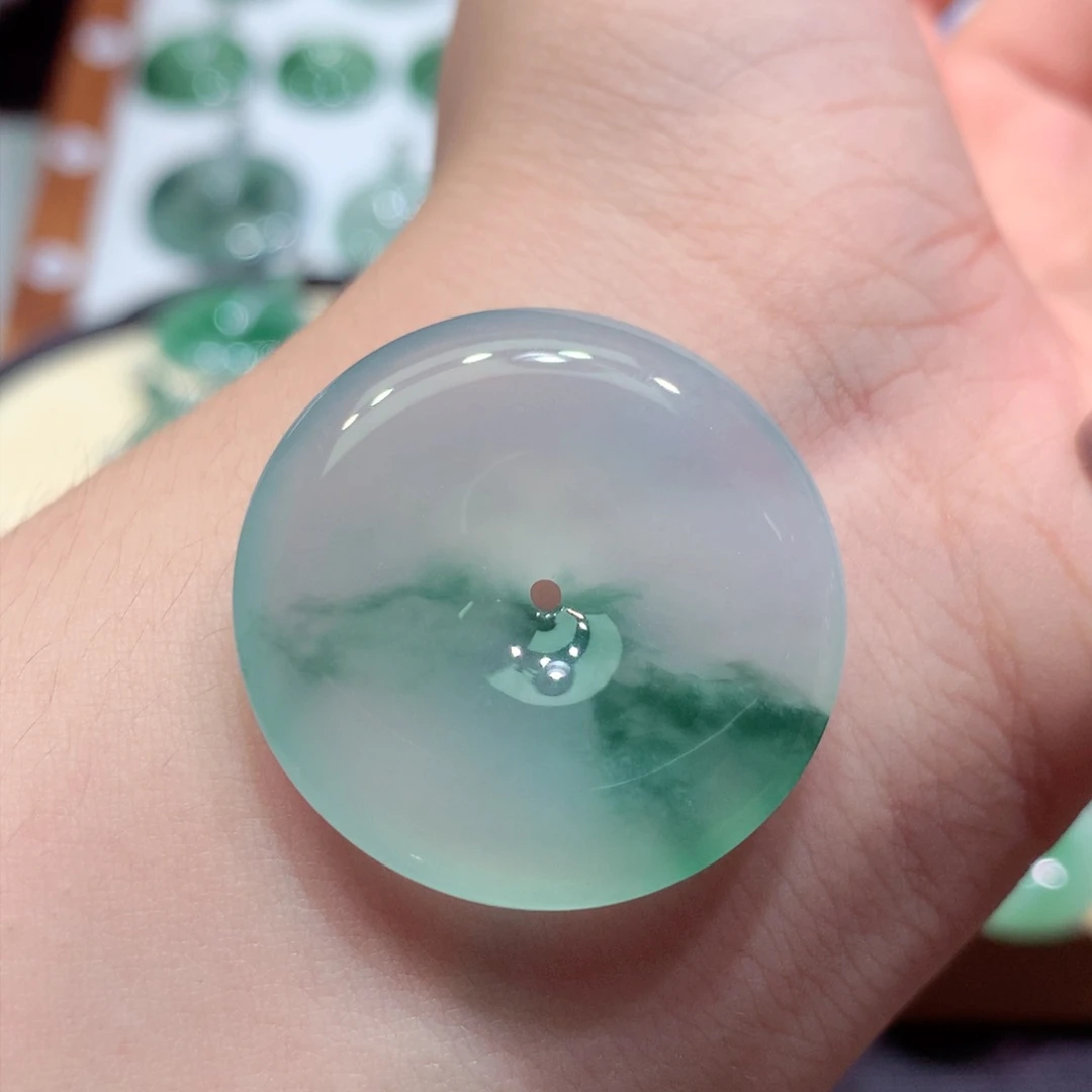 翡翠未镶嵌颈饰35