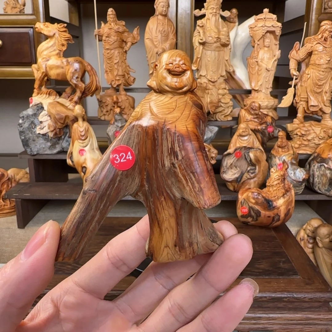 崖柏小木匠艺雕一物一拍