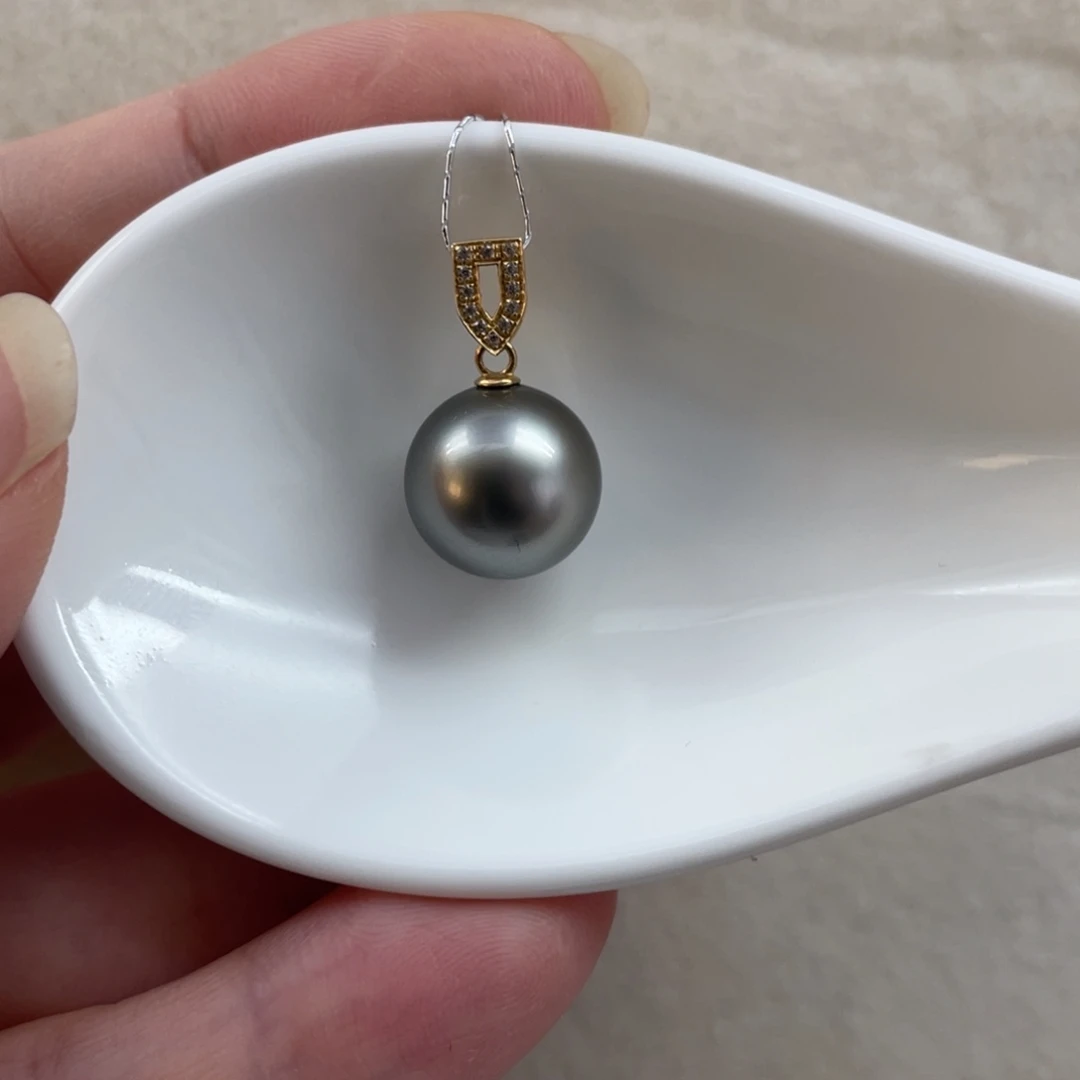 18K金镶嵌吊坠(不含链)海水珍珠11.7mm
