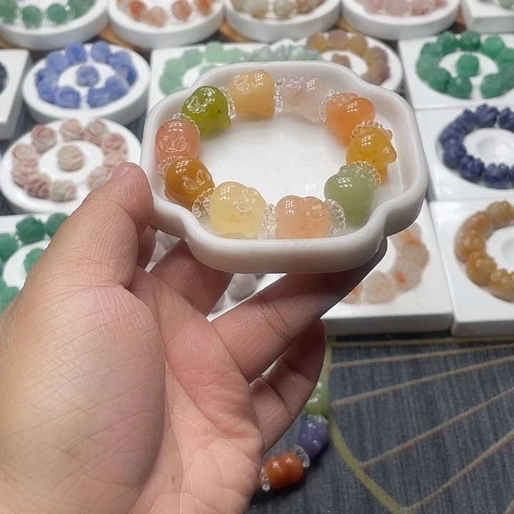 石英质玉（非洲翠）合金手串