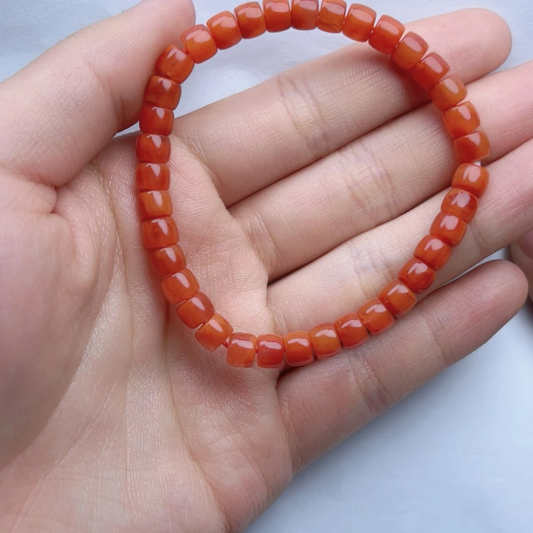 南红玛瑙手链。k k未镶嵌