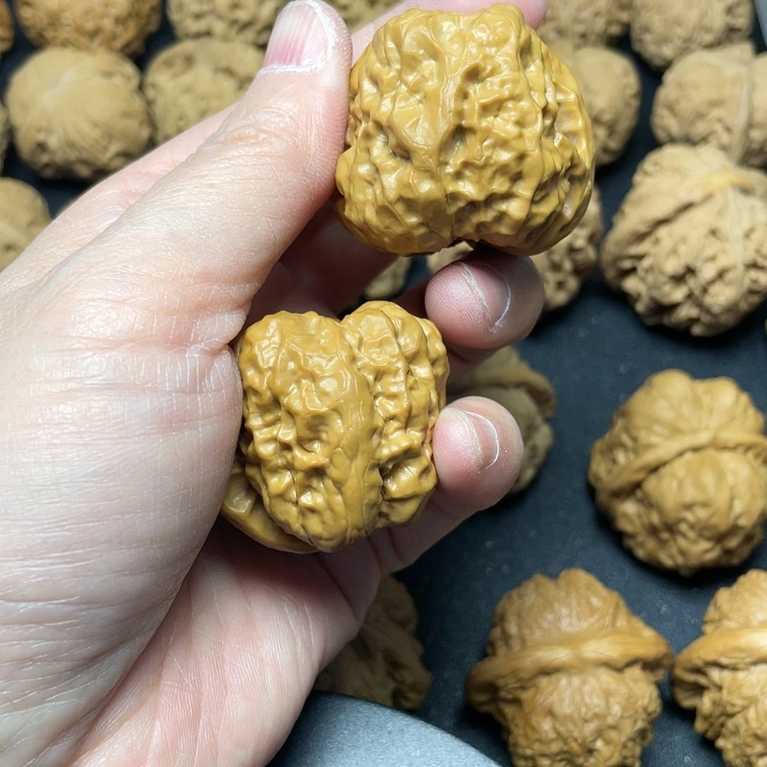 文玩核桃吊坠蛤蟆