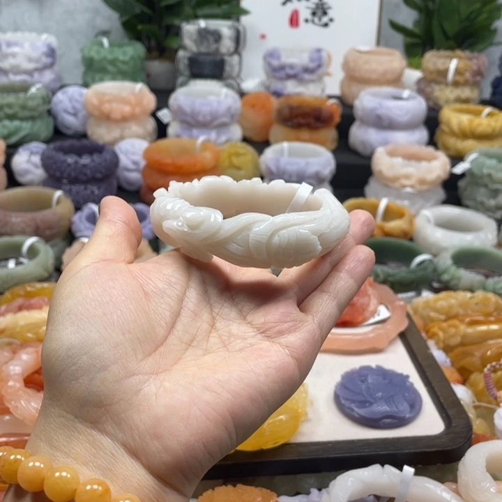 石英质玉未镶嵌手镯