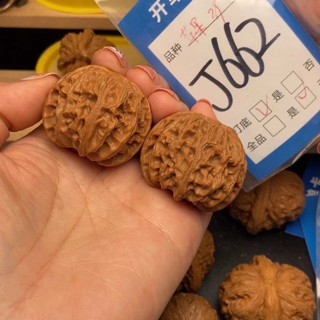 桃核吊坠流***猫核桃苹果园狮子头