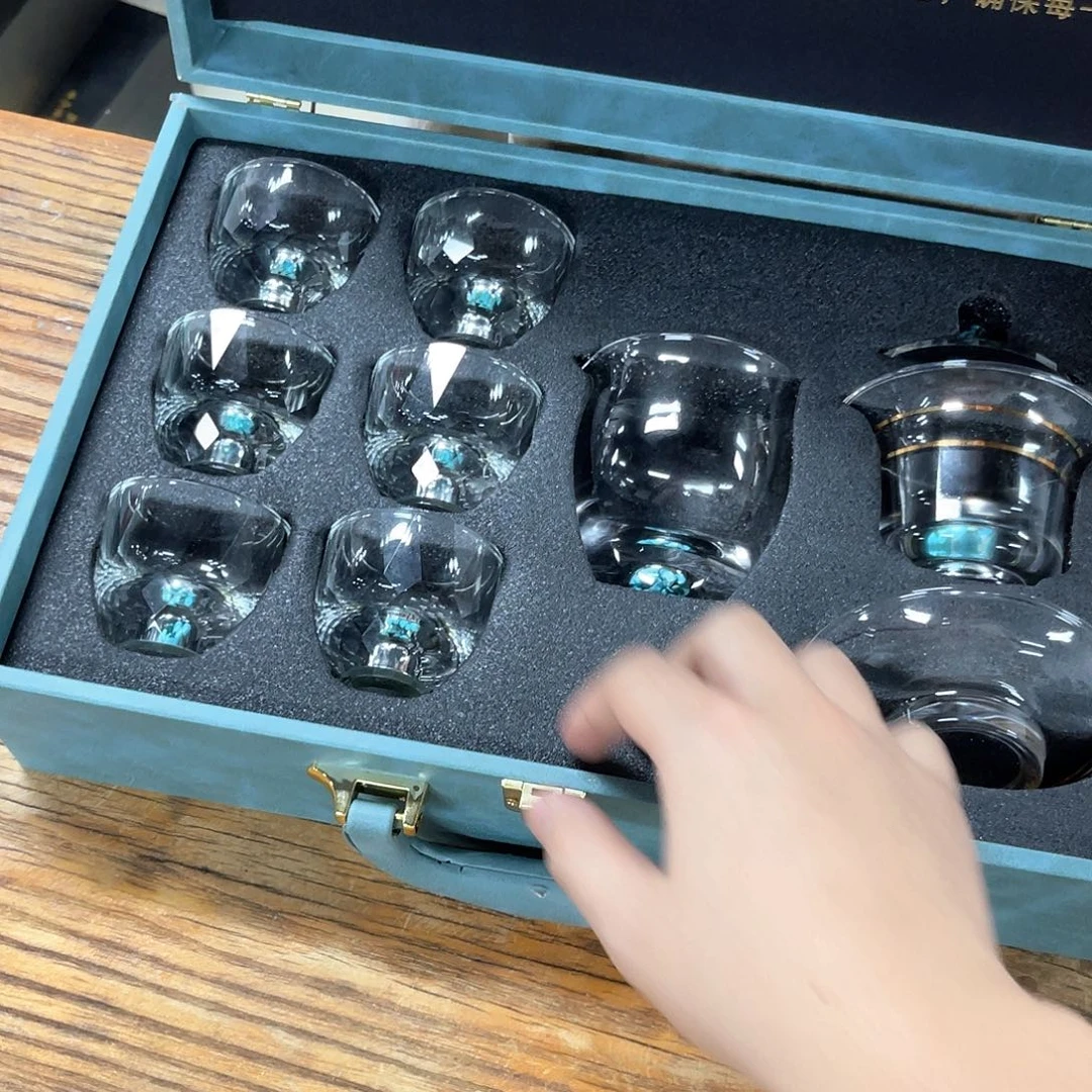 孤品茶具套装等。