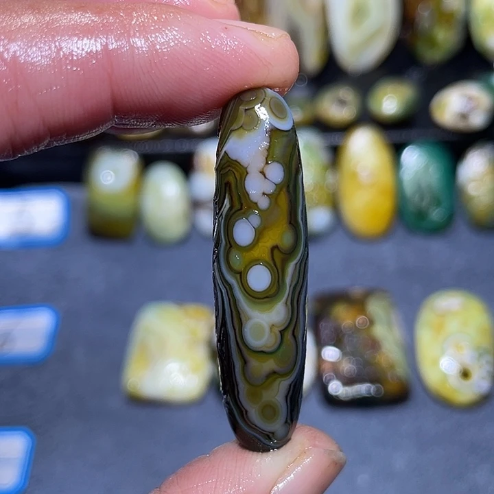 玛瑙/玉髓未镶嵌珠宝奇石