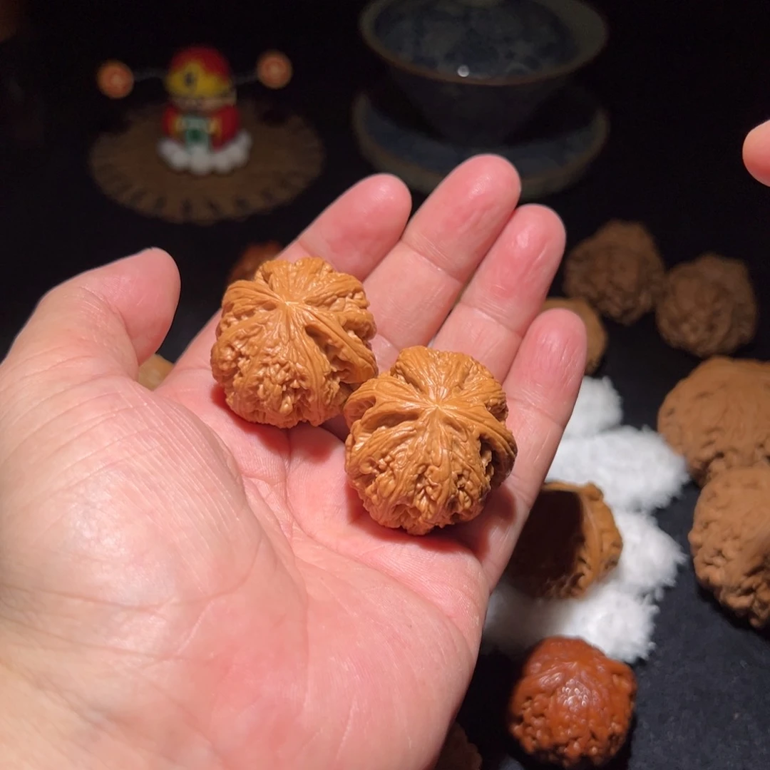 文玩核桃把件粗筋