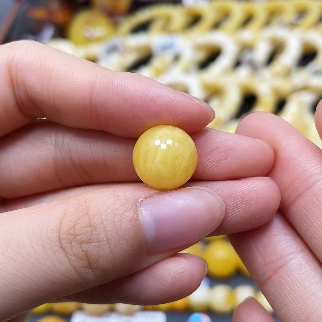 未镶嵌蜜蜡裸石圆珠12.8mm瑕