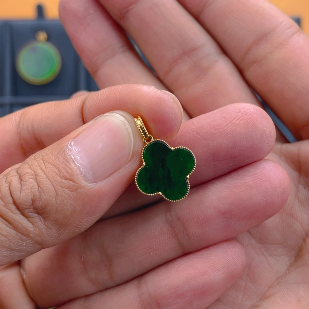 翡翠18K金镶嵌吊坠(不含链)四叶草