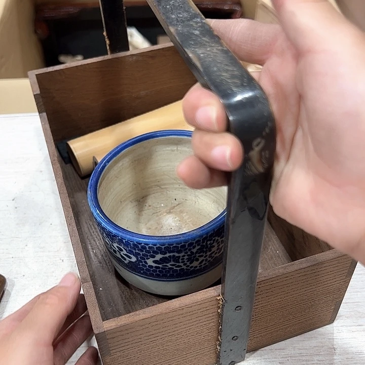 肖*平新亿阁中古杂项谨慎参拍