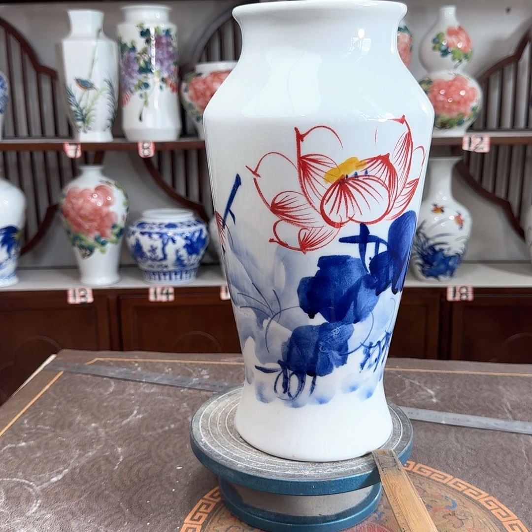 摆件景德镇陶瓷大鱼荷花