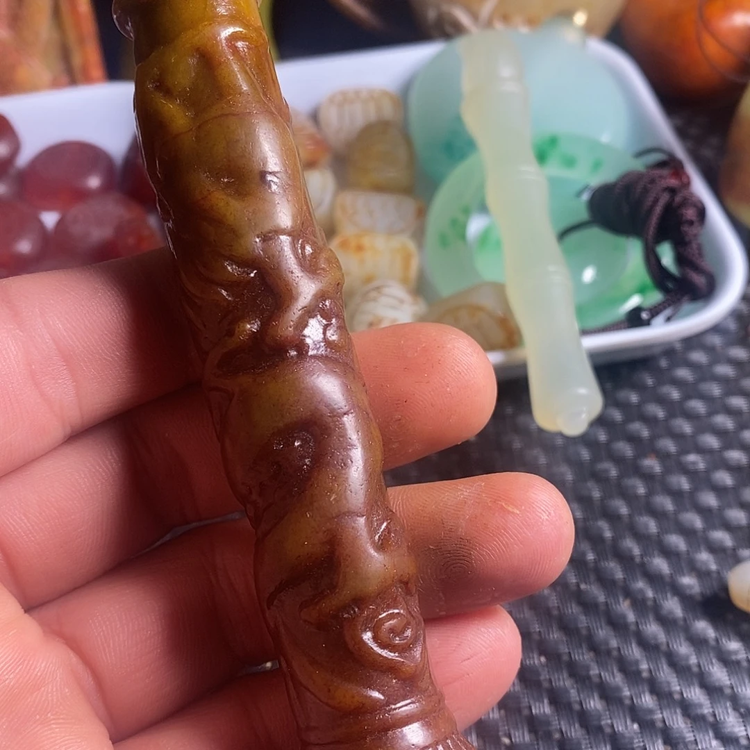 蛇纹石玉合金颈饰