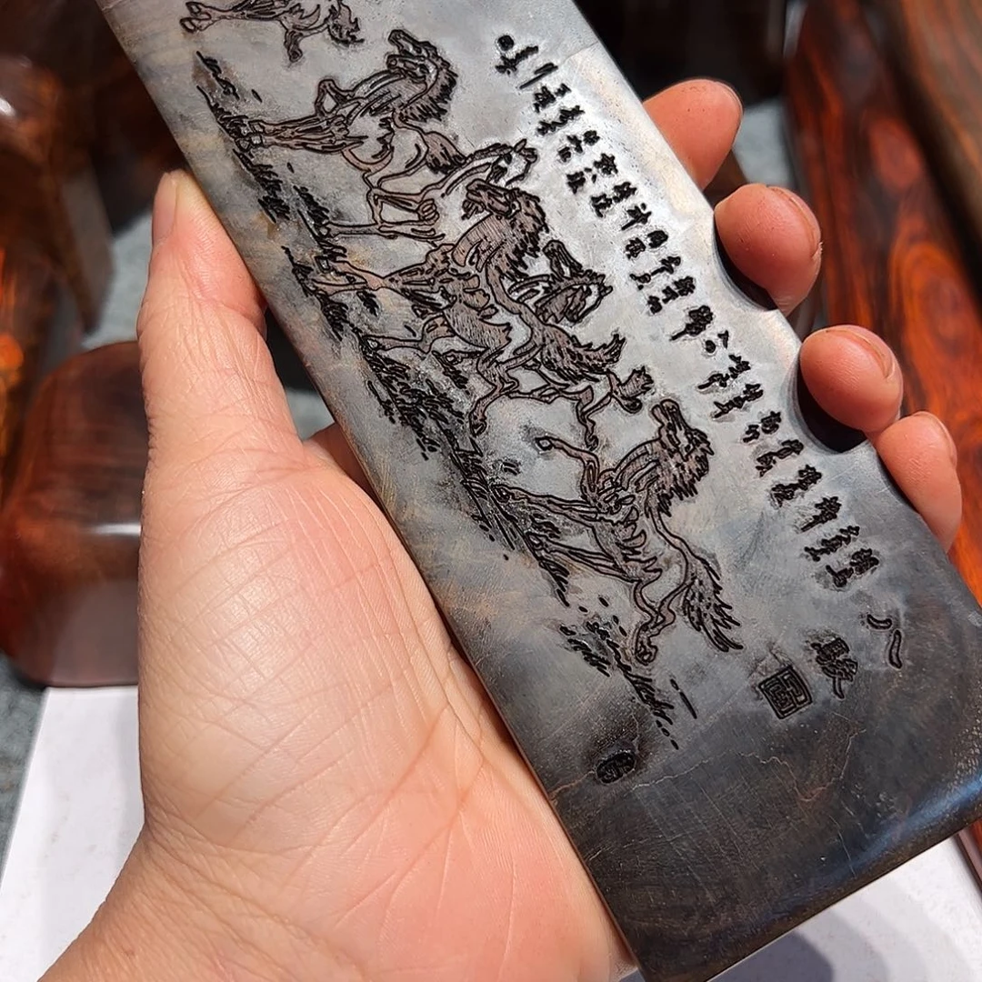 交趾黄檀（大红酸枝）福****店